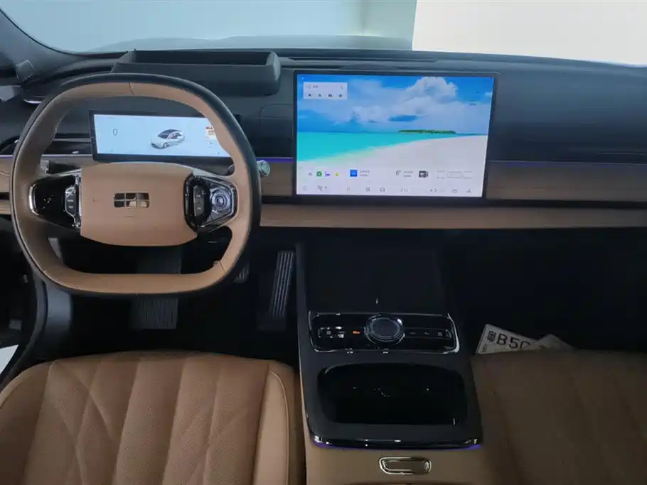 Geely Galaxy Galaxy Xingyao 8 2025 130km EM-P Starship Edition фото 12