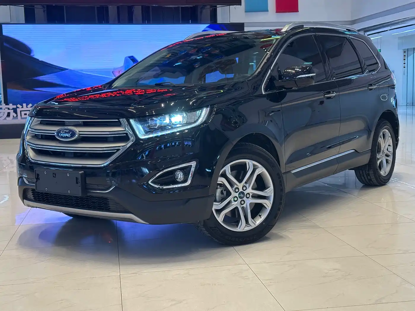 Ford Edge 2018 EcoBoost 245 FWD Luxury 7-seater China V