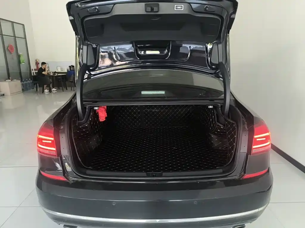 Photo 15 - Volkswagen Passat
