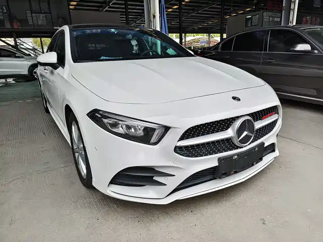 MERCEDES-BENZ A CLASS
