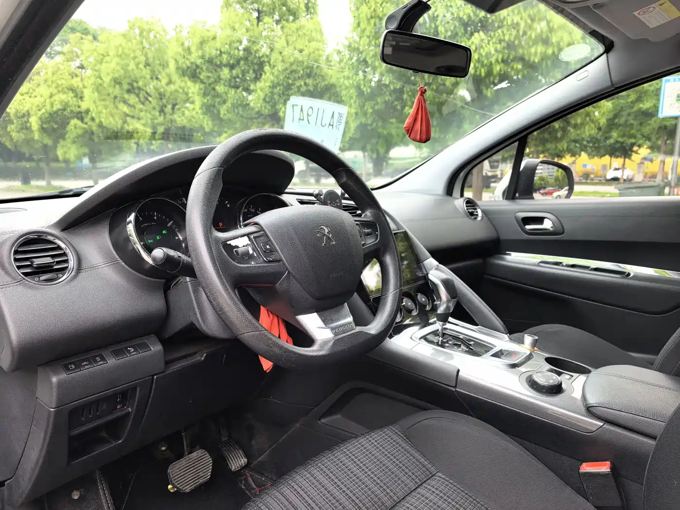Peugeot 3008 2016 1.6THP Automatic Classic Edition фото 6