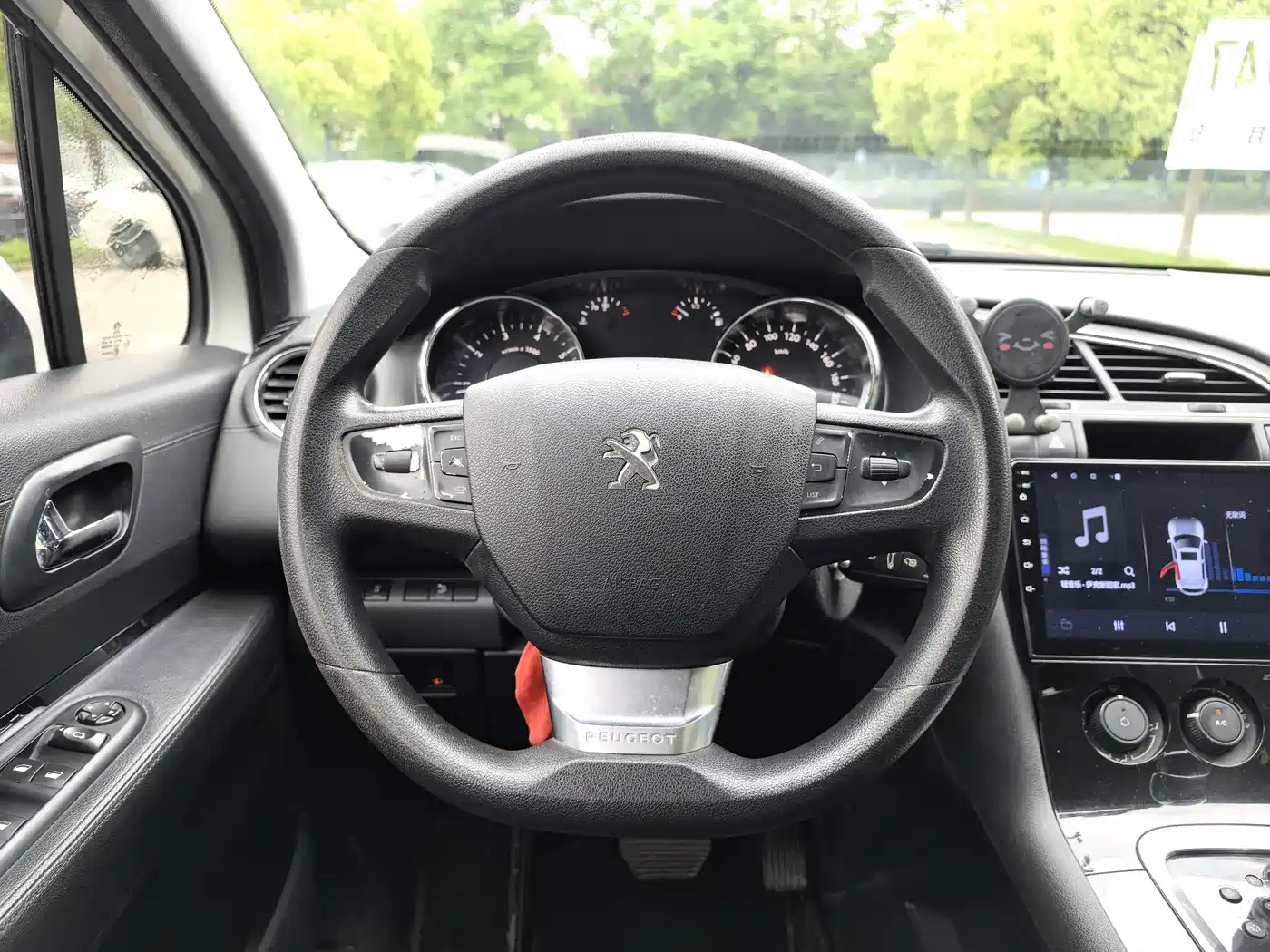 Peugeot 3008 2016 1.6THP Automatic Classic Edition фото 8