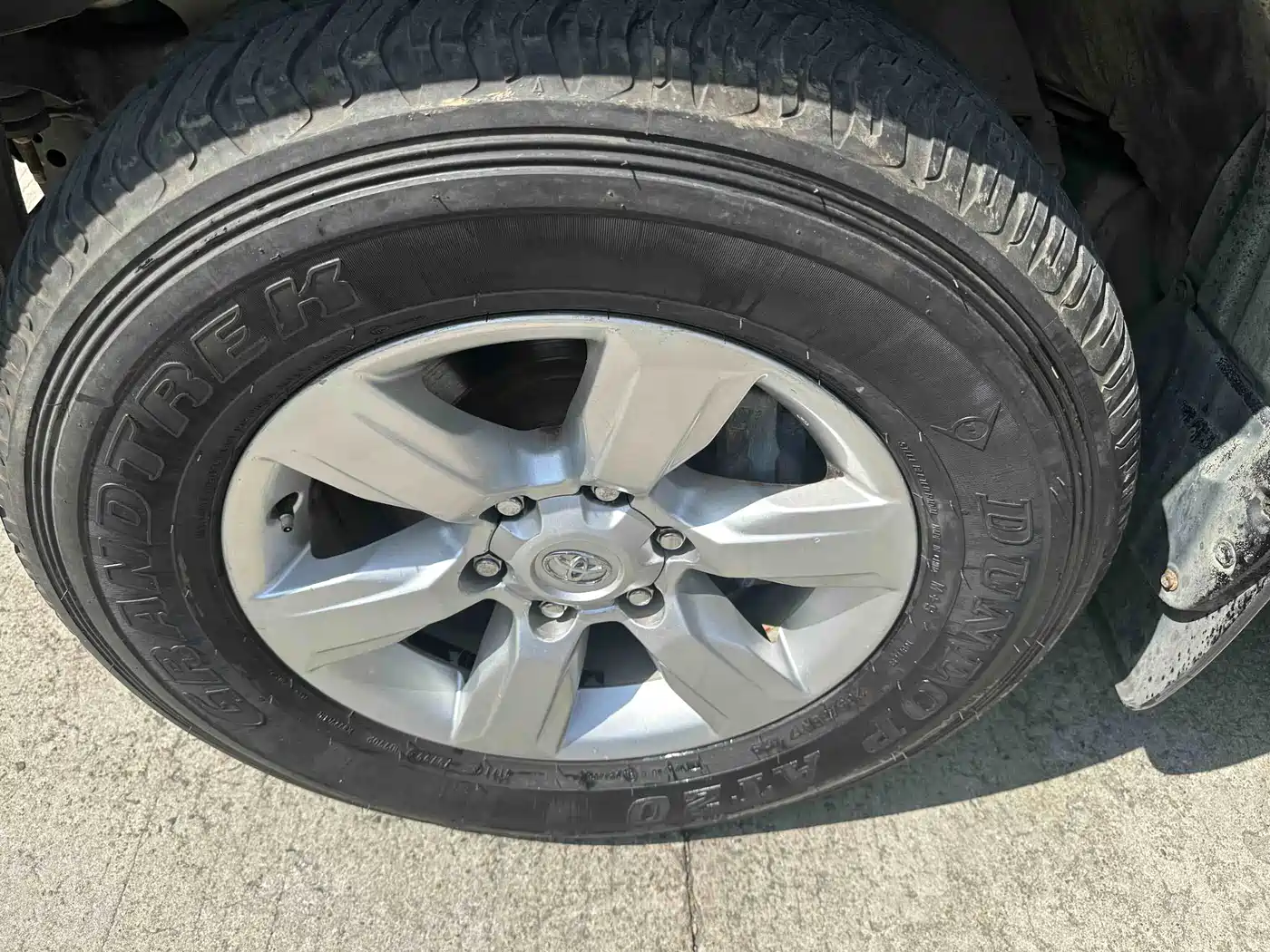 Toyota Prado 2015 2.7L Automatic Standard фото 16