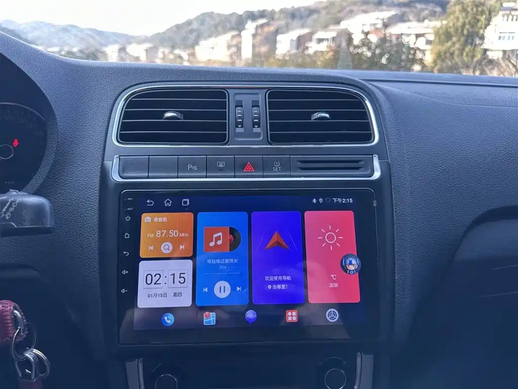 Volkswagen Polo 2016 1.6L Cross Polo Automatic фото 23