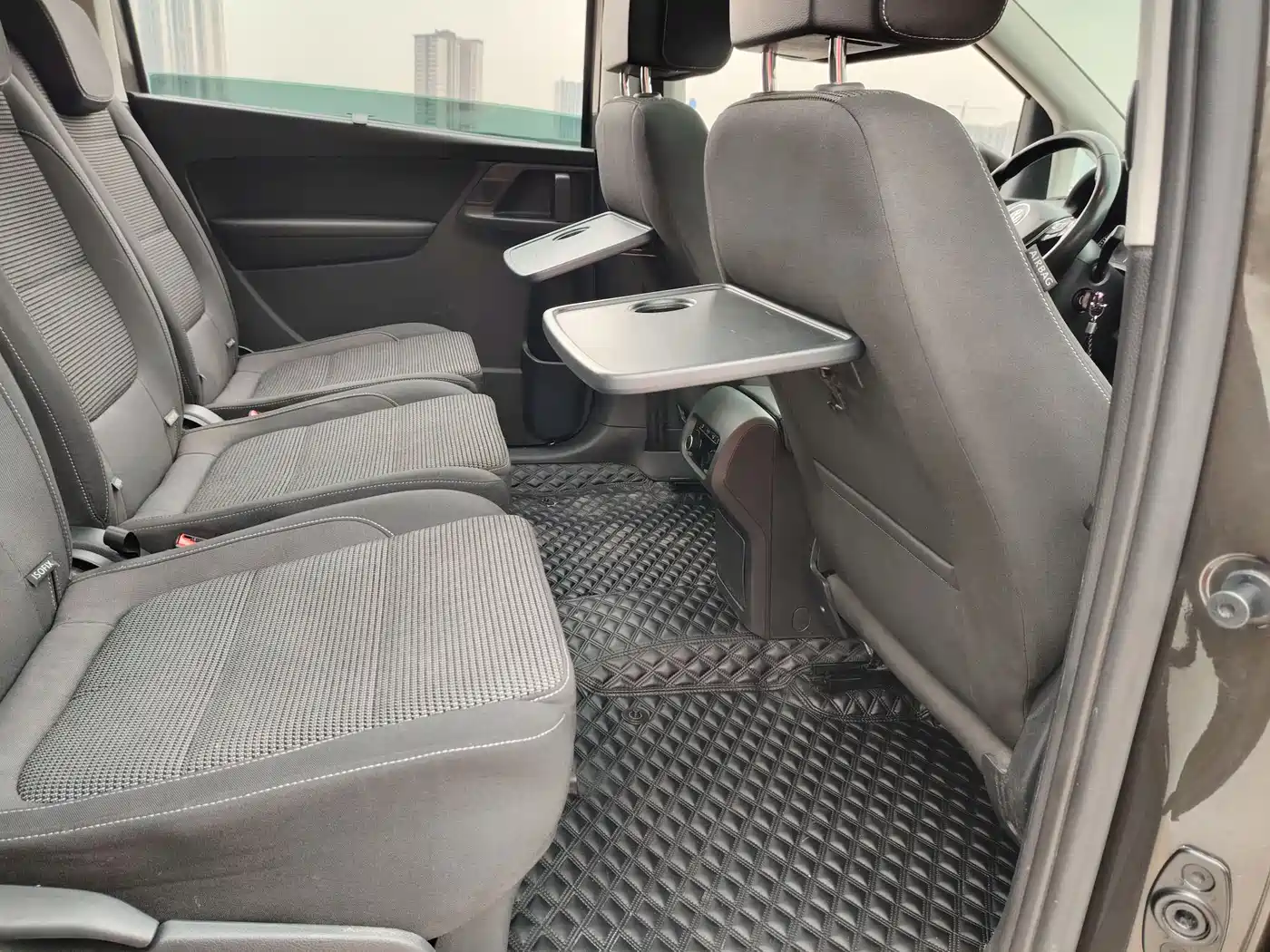 Volkswagen Sharan 2016 380TSI Comfort 7-seater фото 13