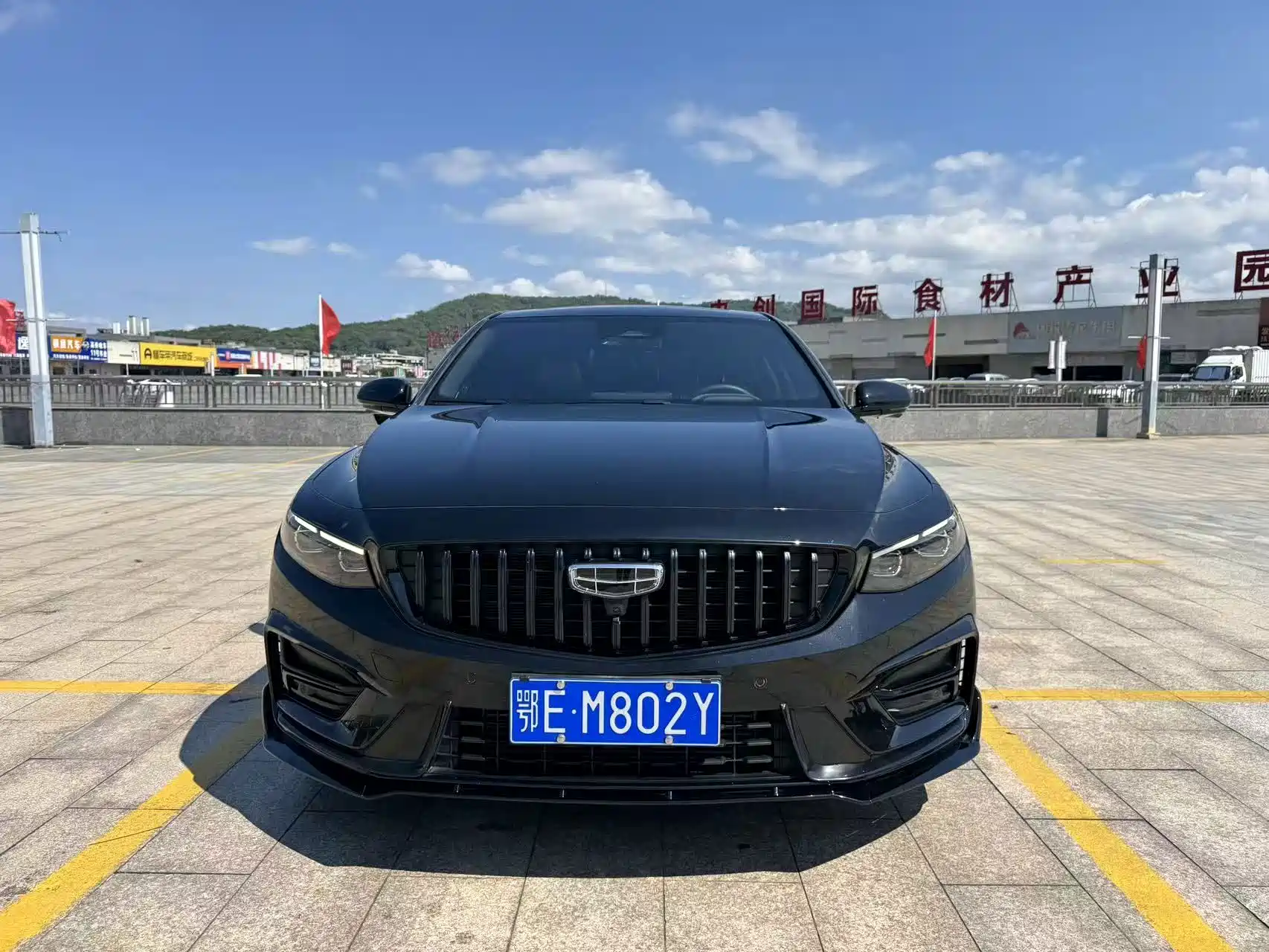 Фото 2 - Geely Preface