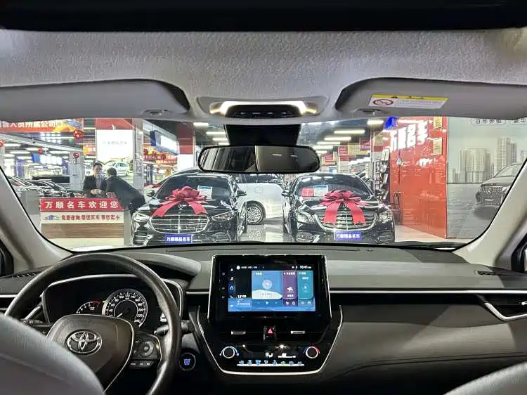 Toyota Frontlander 2022 2.0L CVT Luxury PLUS Edition фото 10