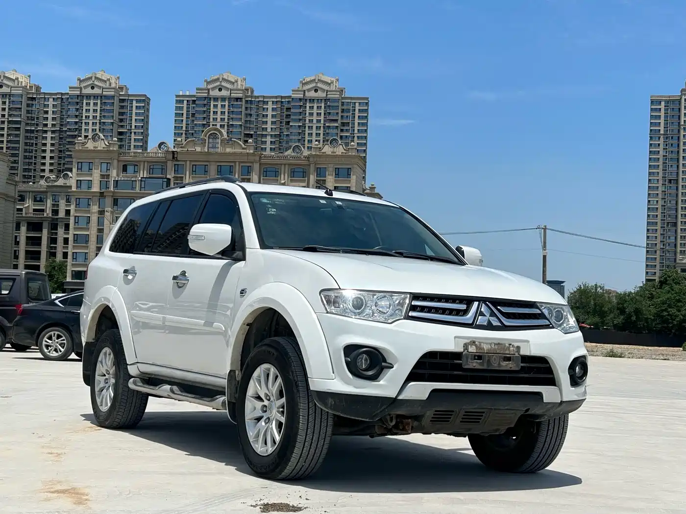 2017 Mitsubishi Pajero Sport