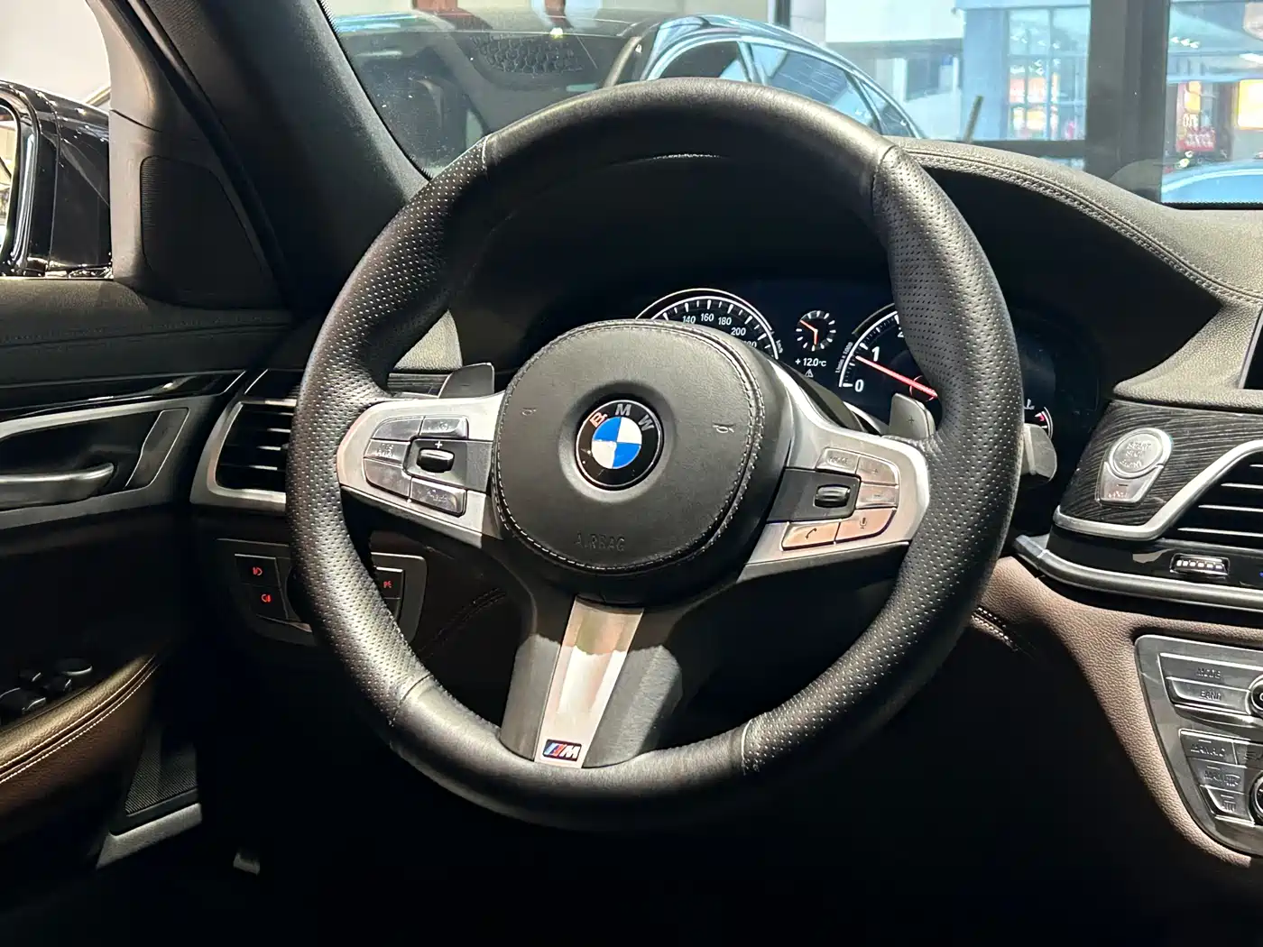 BMW 7 Series 2018 730Li Leading Type M Sport Package фото 24