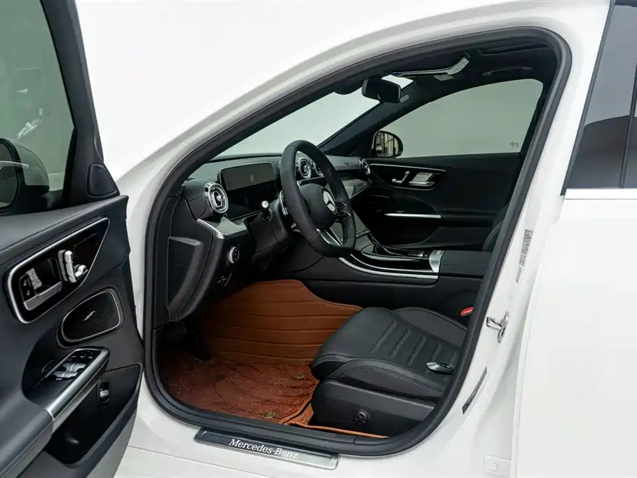 Mercedes-Benz C-Class 2024 Facelift C 260 L Sport фото 11