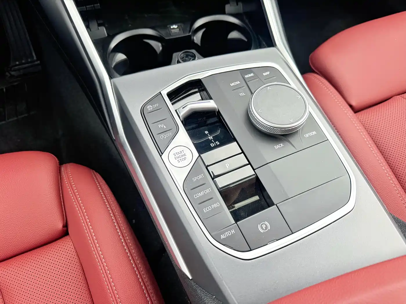 BMW 3 Series 2025 325i M Sport Package фото 14