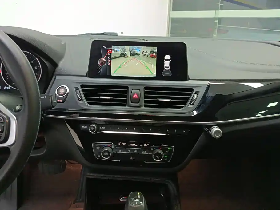 BMW 1 Series 2017 2017 118i Design Package