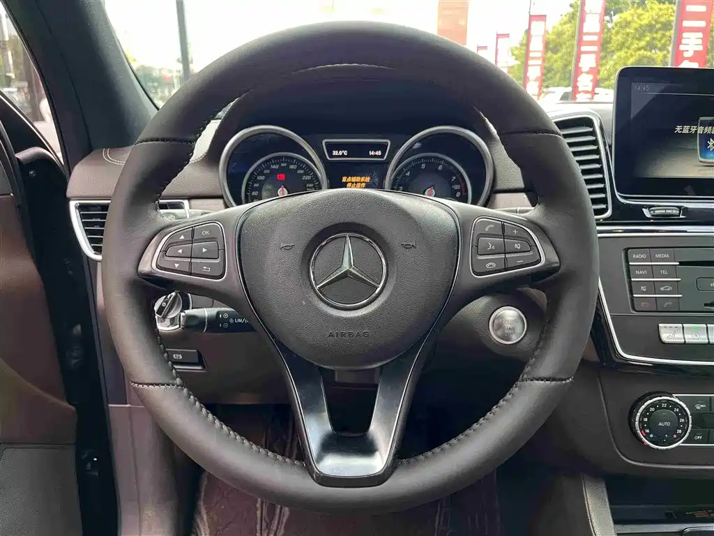 Mercedes-Benz GLE 2017 GLE 320 4MATIC Dynamic фото 12