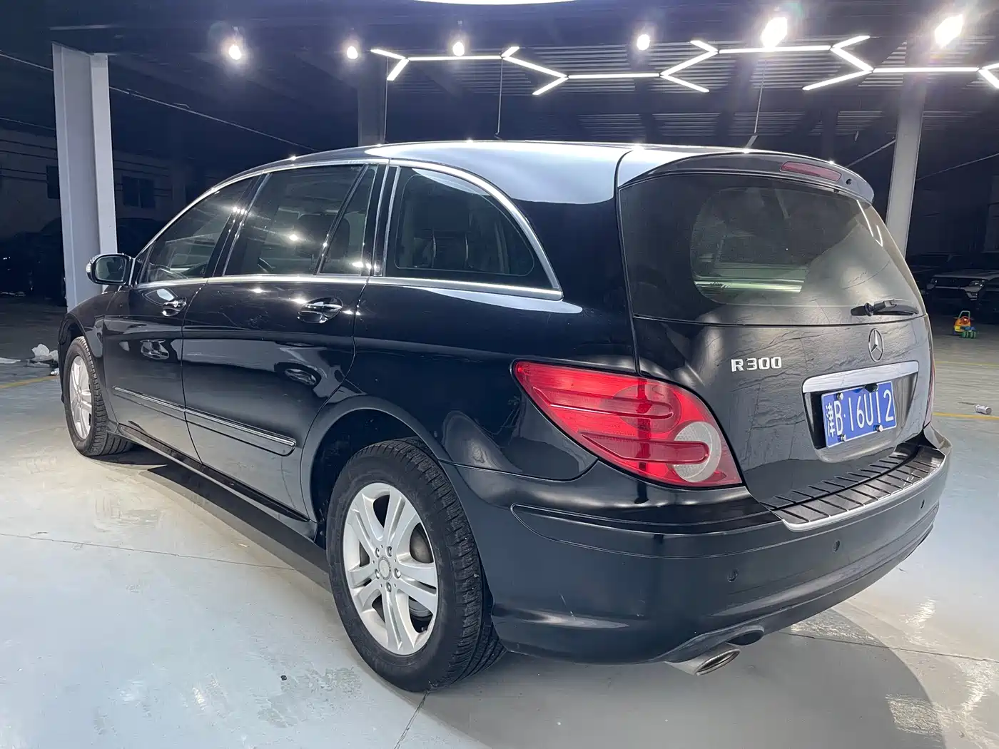 Mercedes-Benz R-Class 2009 Model R 300 L Business Version фото 16