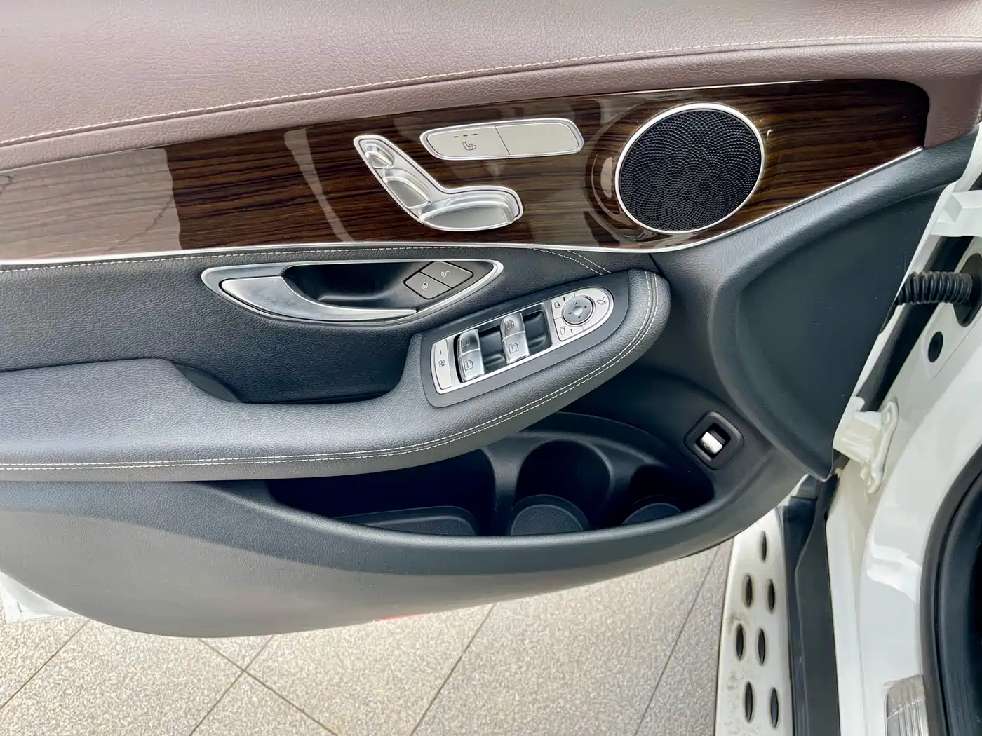 Mercedes-Benz GLC 2019 GLC 260 L 4MATIC Dynamic фото 6