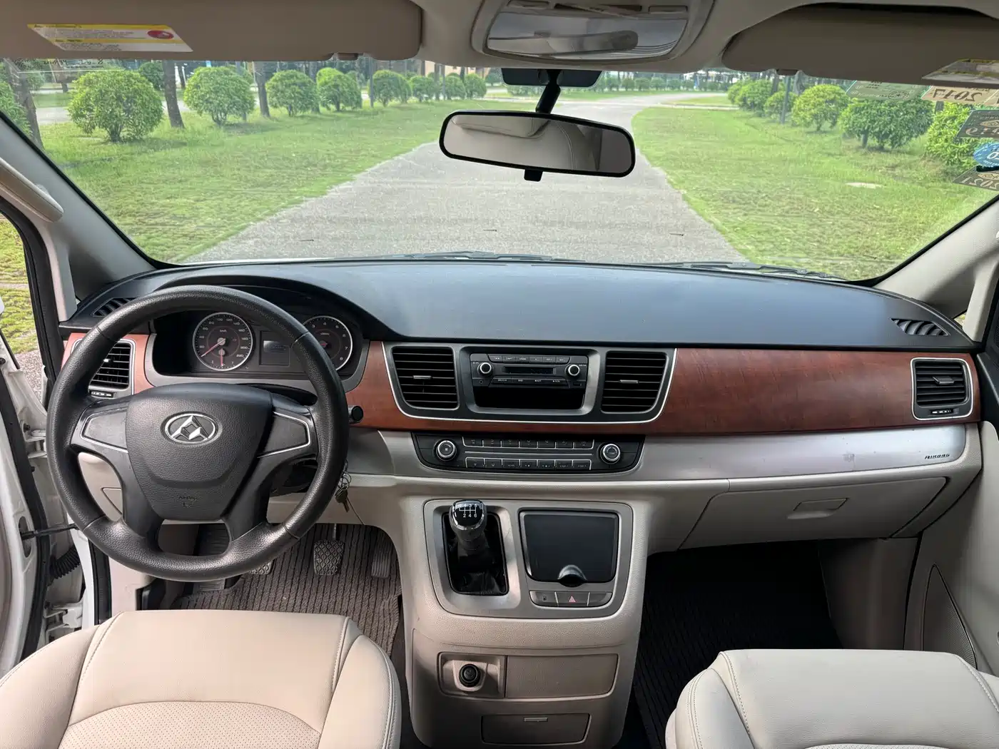 SAIC Maxus Maxus G10 2015 2014 Model Year 2.0T Manual Elite