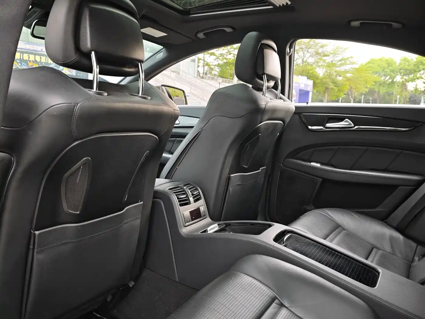 Mercedes-Benz CLS AMG 2012 AMG CLS 63 фото 7