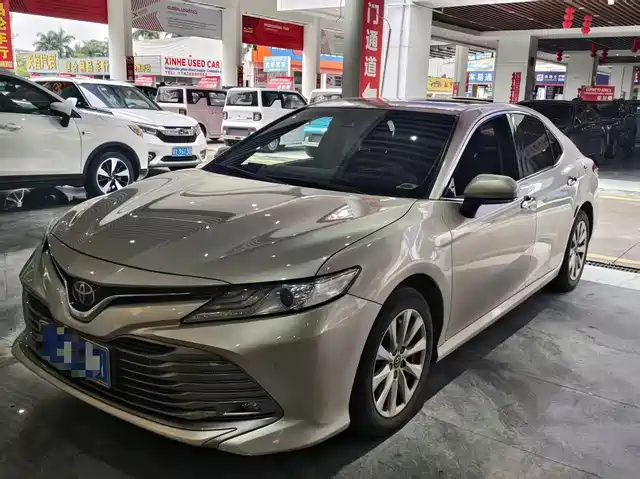Toyota Camry 2021