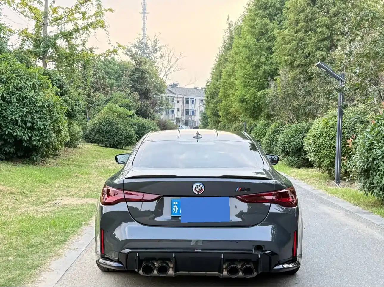 Photo 4 - BMW M4