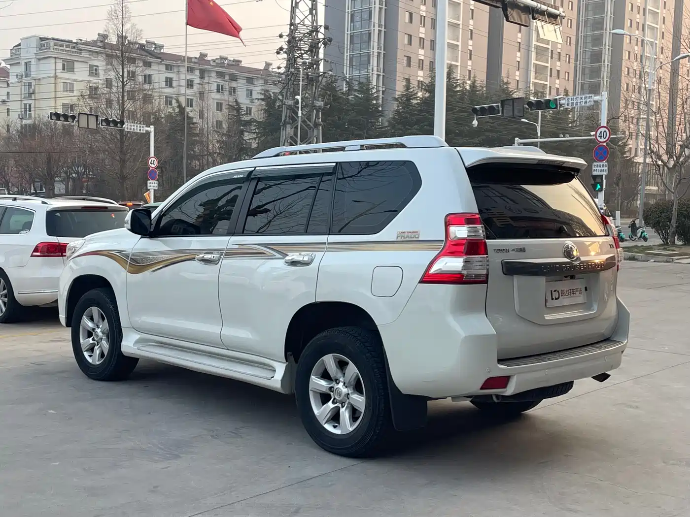 TOYOTA PRADO