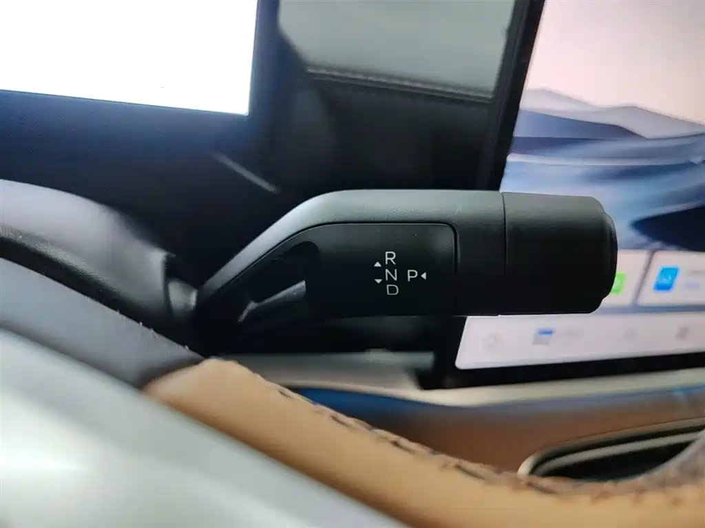 Geely Galaxy Galaxy A7 2025 EM-i фото 14