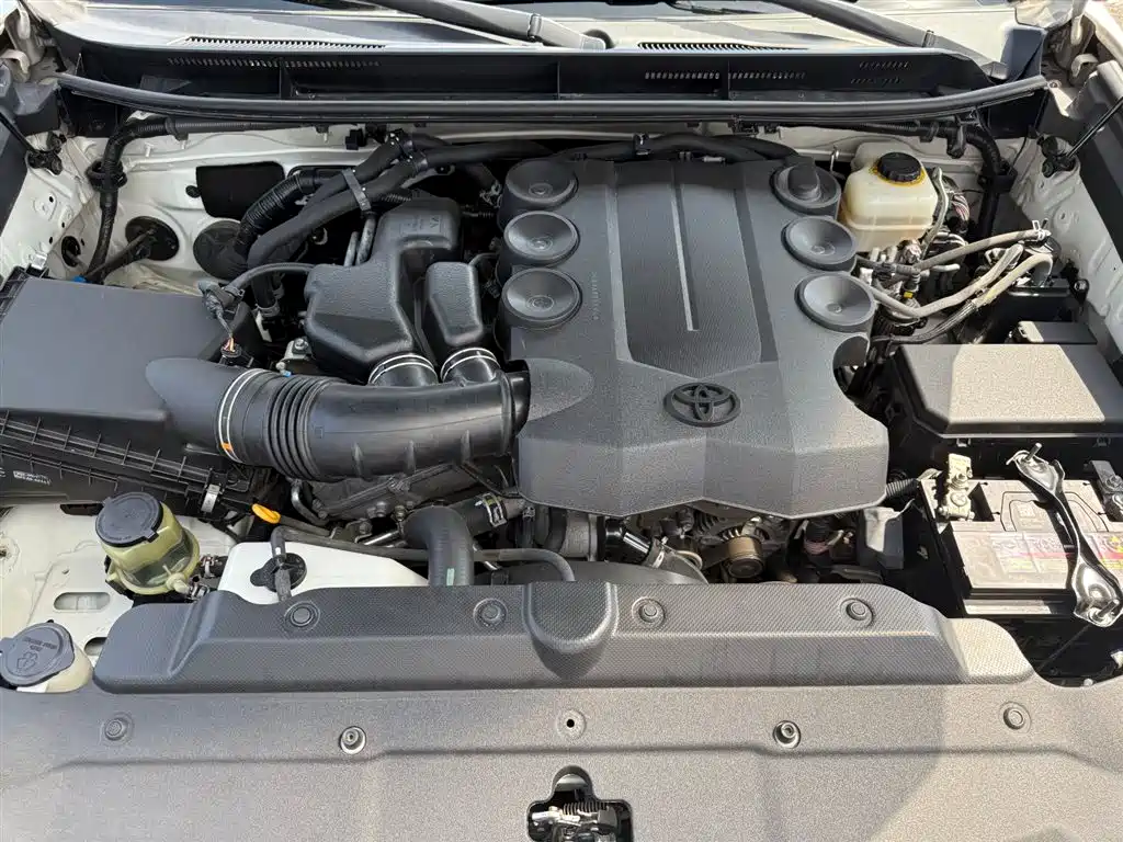 Toyota Prado 2010 4.0L Automatic TX-L фото 10