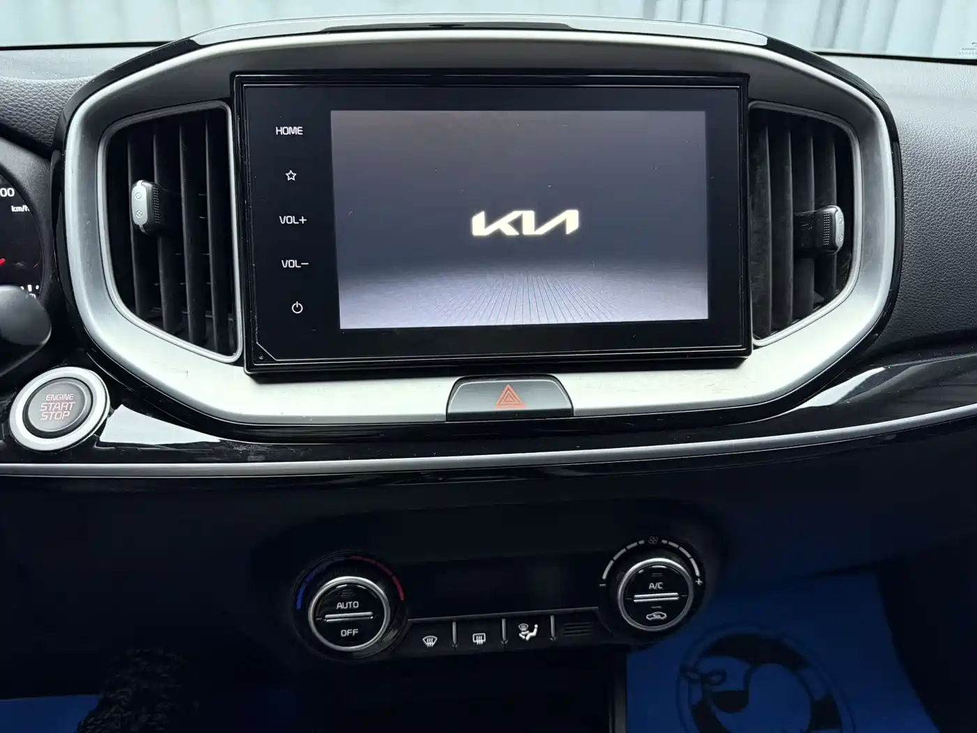 Kia KX1 2021 1.4L CVT Fun Sunroof Version фото 17