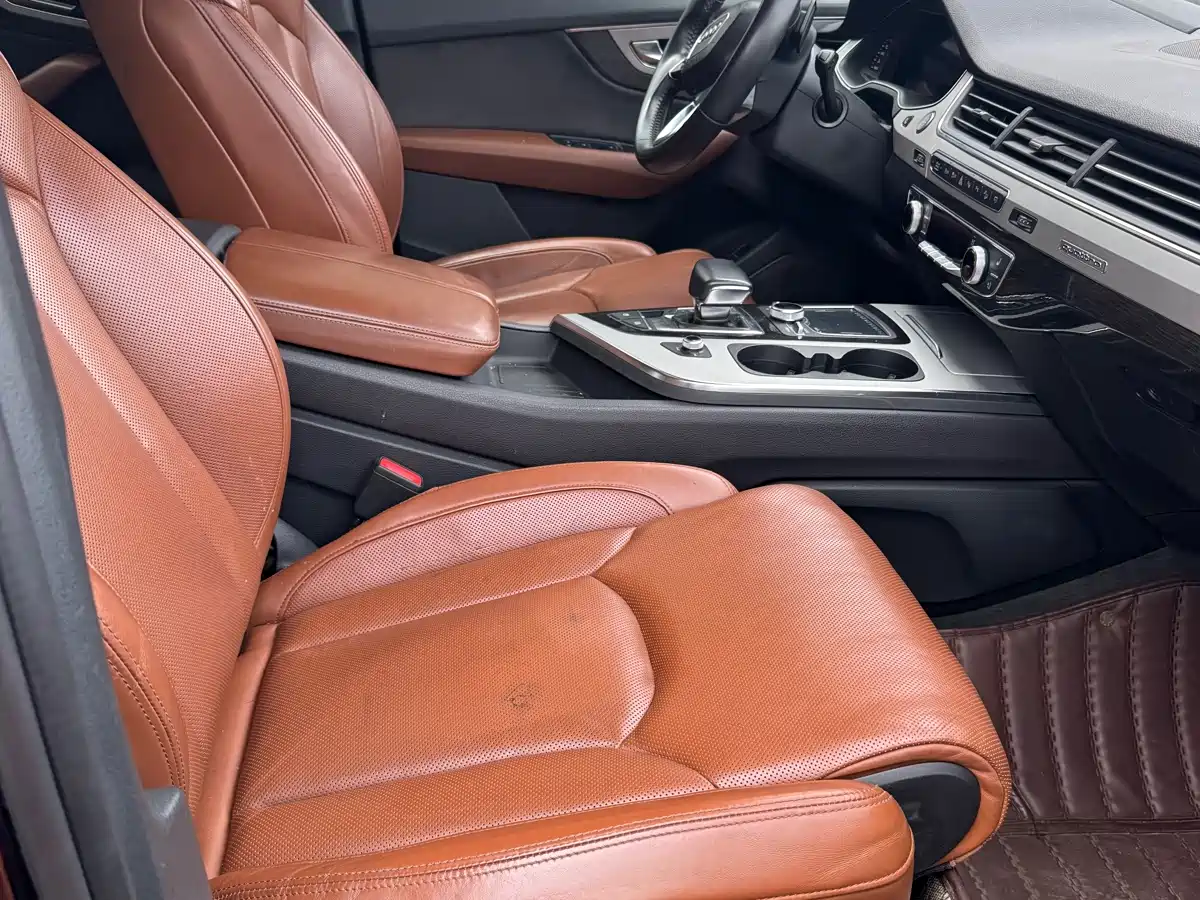 Audi Q7 2018 45 TFSI Technology фото 14