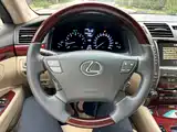 Фото 21 - Lexus LS