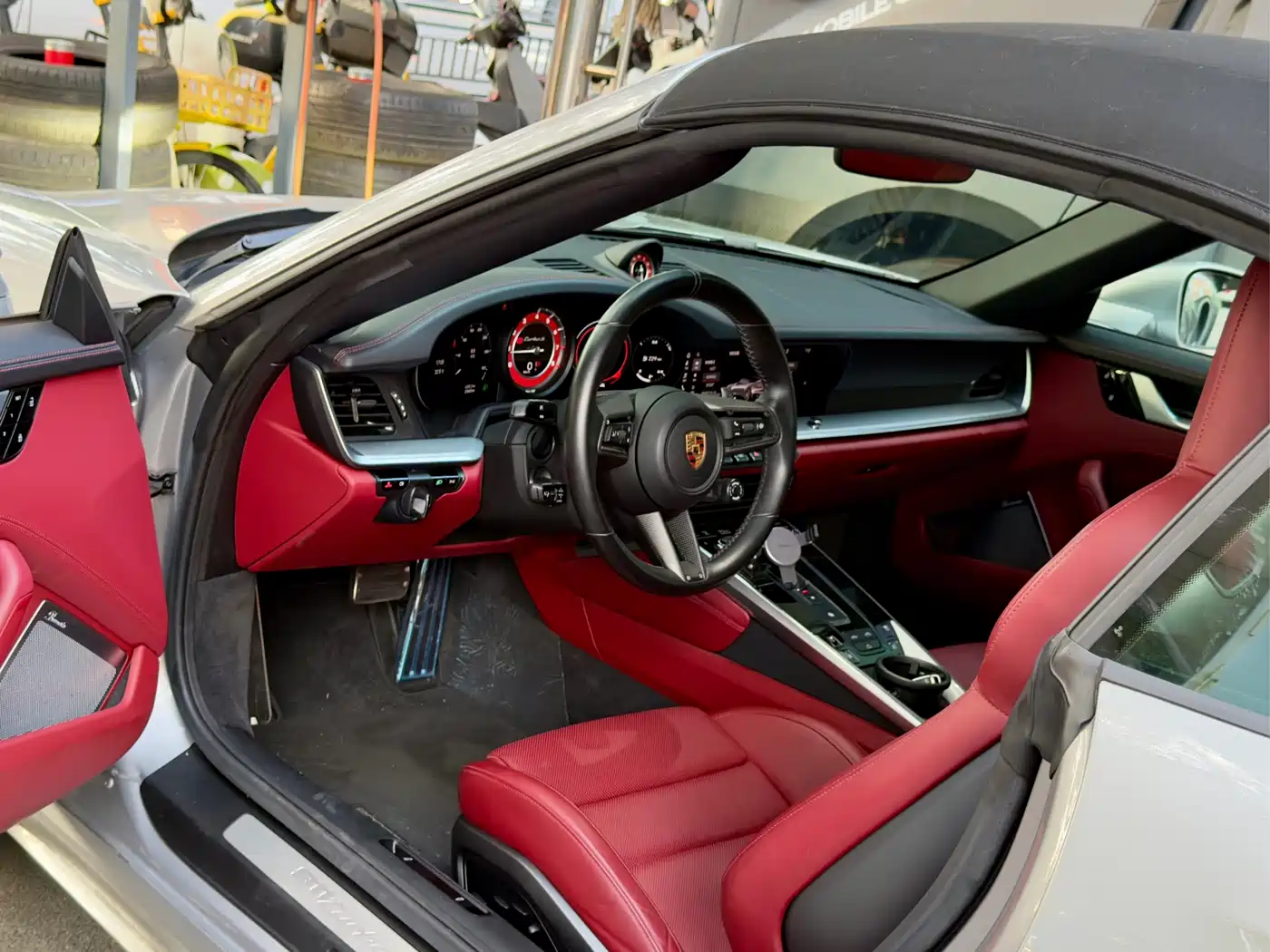 Photo 21 - Porsche 911