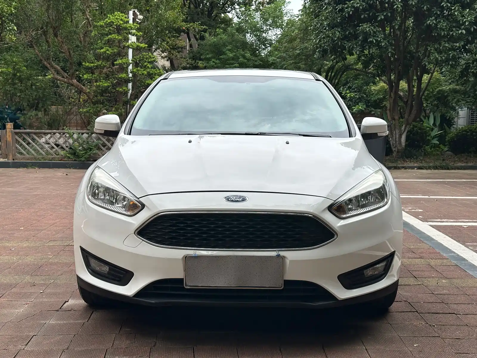 Фото 2 - Ford Focus