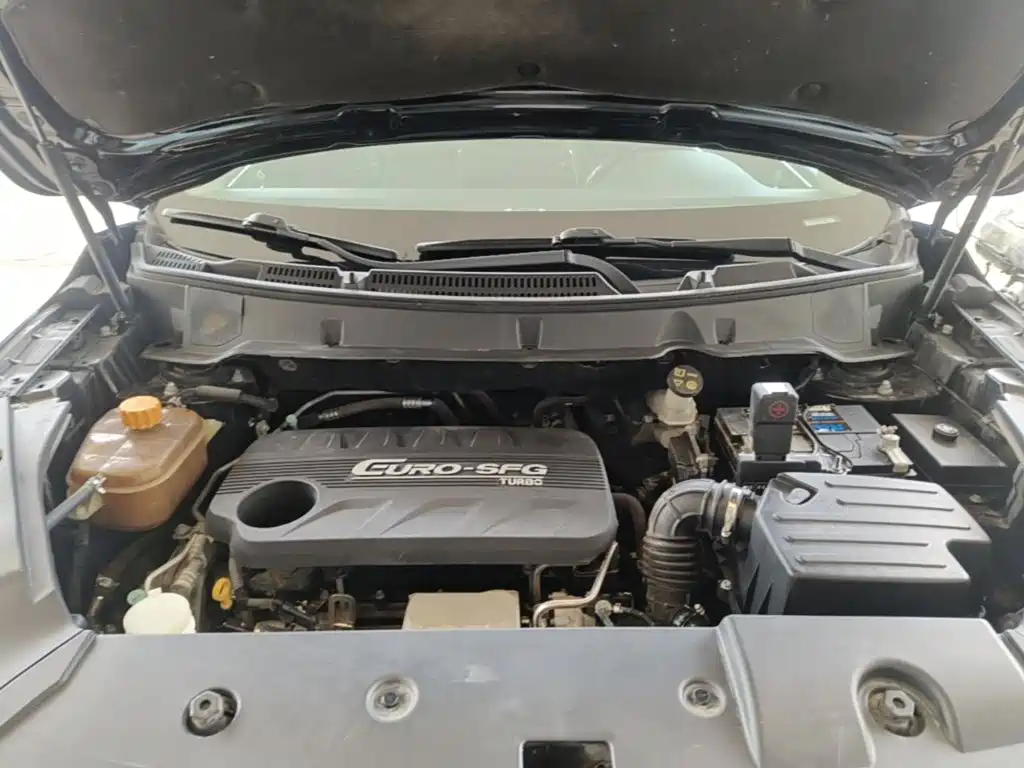 Dongfeng Fengguang Fengguang 580 2019 2018 1.5T CVT Luxury