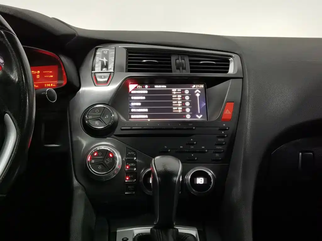 DS 5 2016 2015 1.6T Elegance THP160