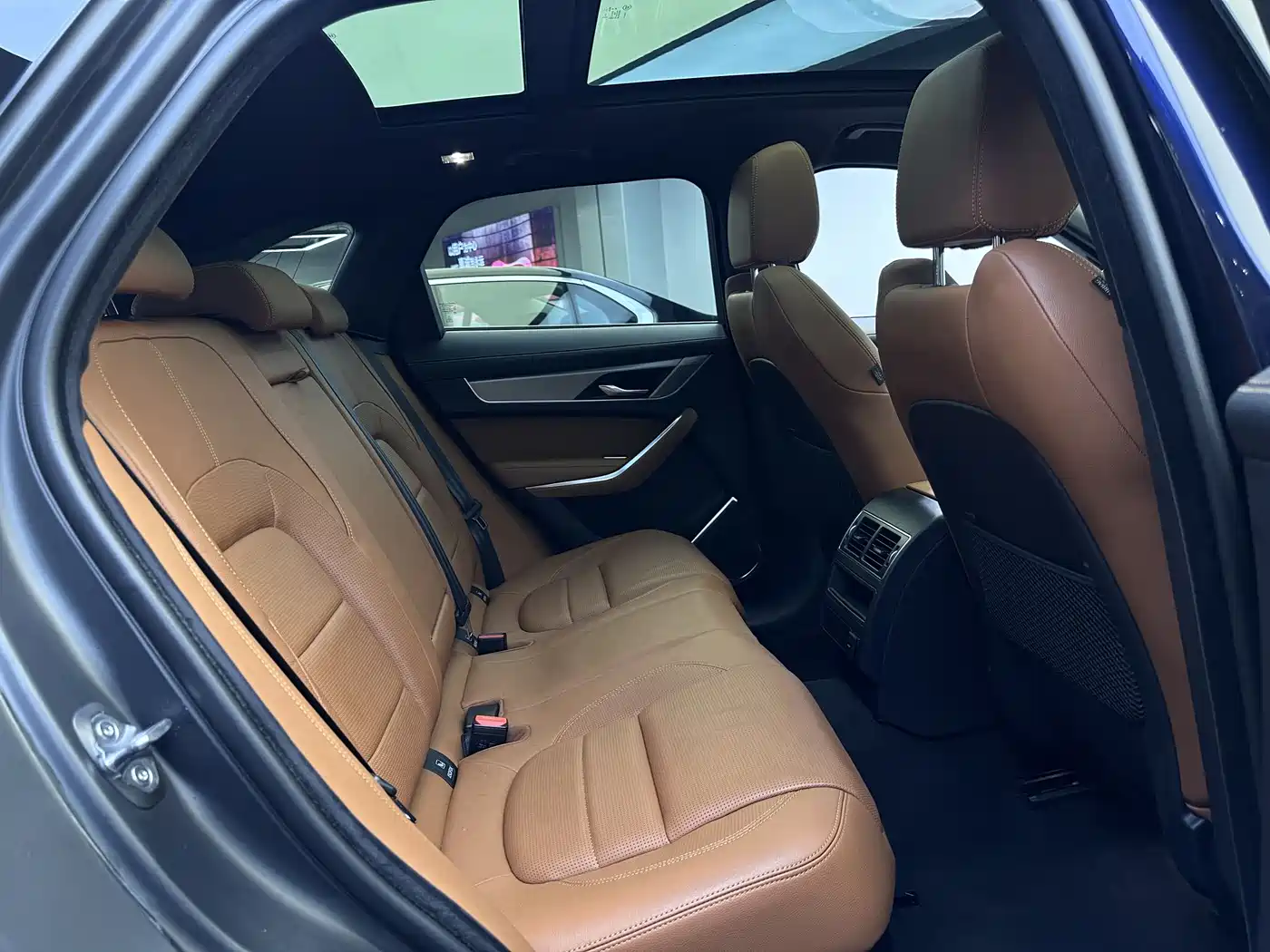 Jaguar F-PACE 2021 340PS R-Dynamic SE фото 21