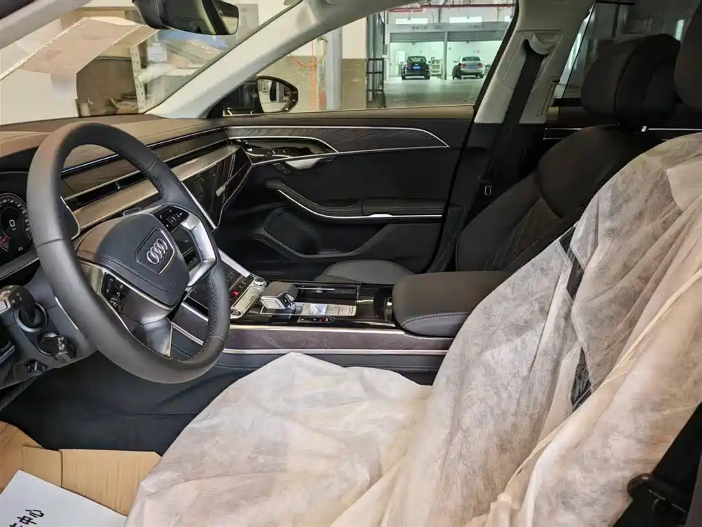 Audi A8 2025 A8L 50 TFSI quattro Exclusive Selection фото 12