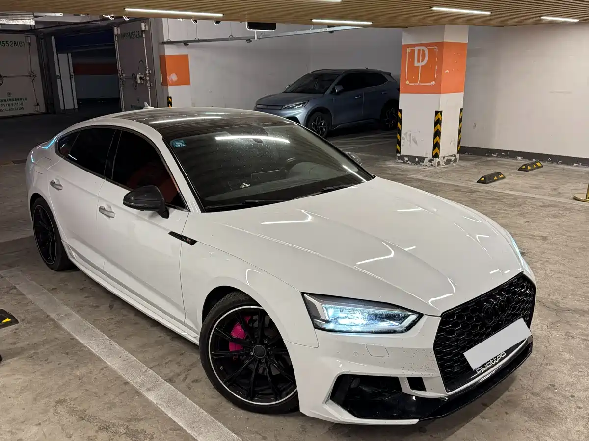 Audi A5 (Import) 2017 Sportback 45 TFSI Sport фото 2