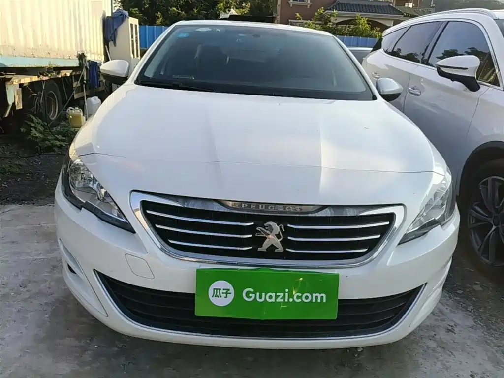 Peugeot 408 2014 1.8L Automatic Luxury Edition фото 3