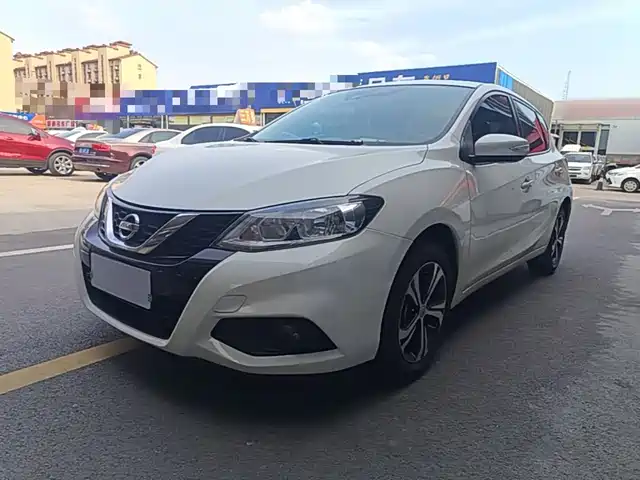  Nissan Tiida 2016 1.6L CVT Smart Edition