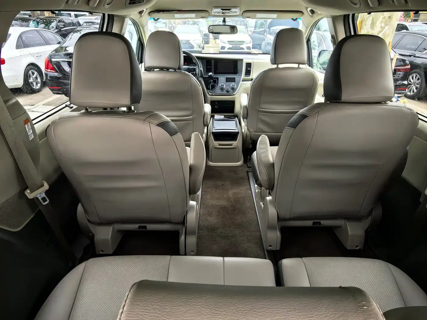 Toyota Sienna 2015 3.5L 4WD L фото 9