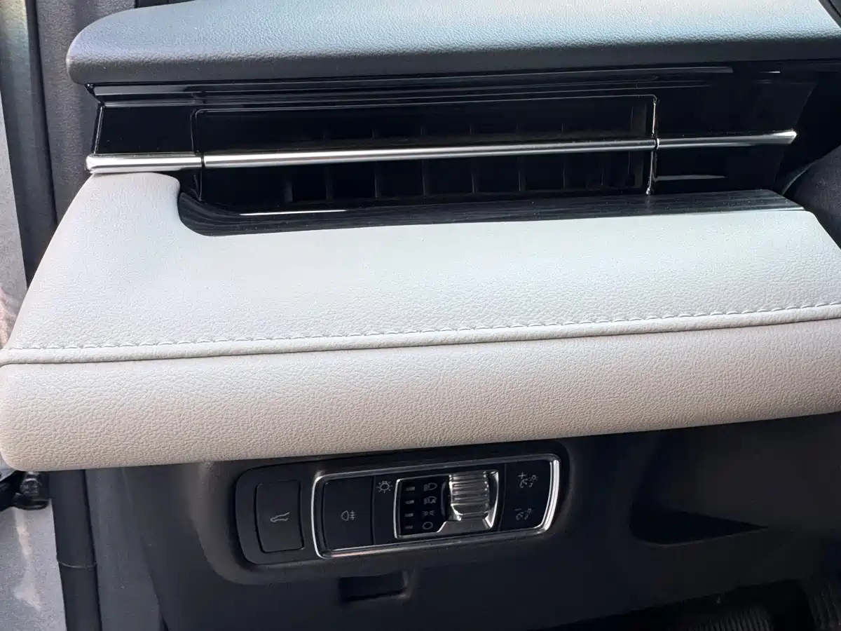 Lincoln Nautilus 2025 2025 2.0T AWD Prestige Hybrid