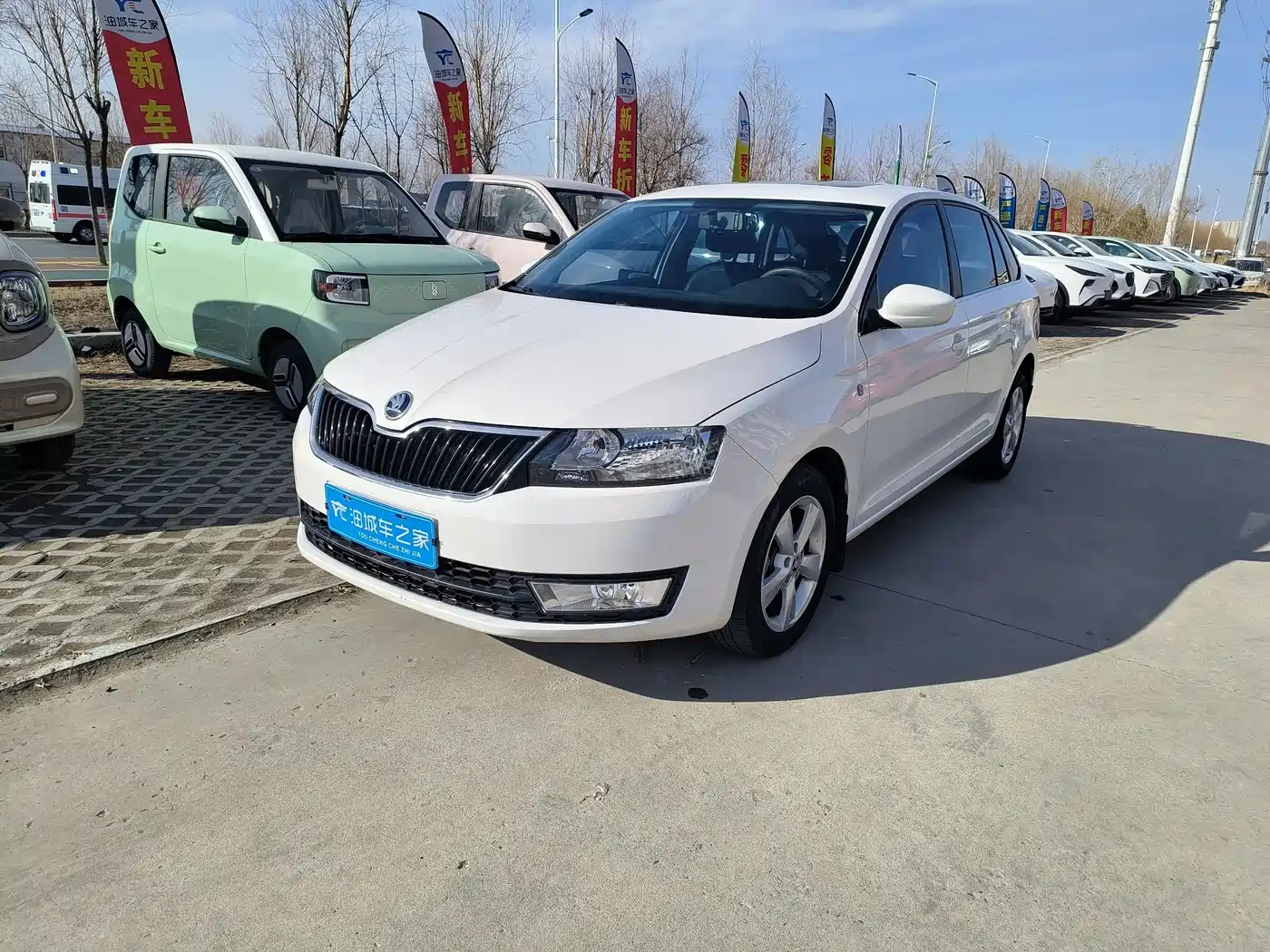 Škoda Skoda Rapid Spaceback 2016 Facelift 1.6L Automatic Innovation Edition