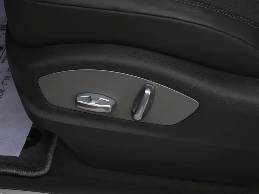 Porsche Macan 2014 Macan S 3.0T фото 55