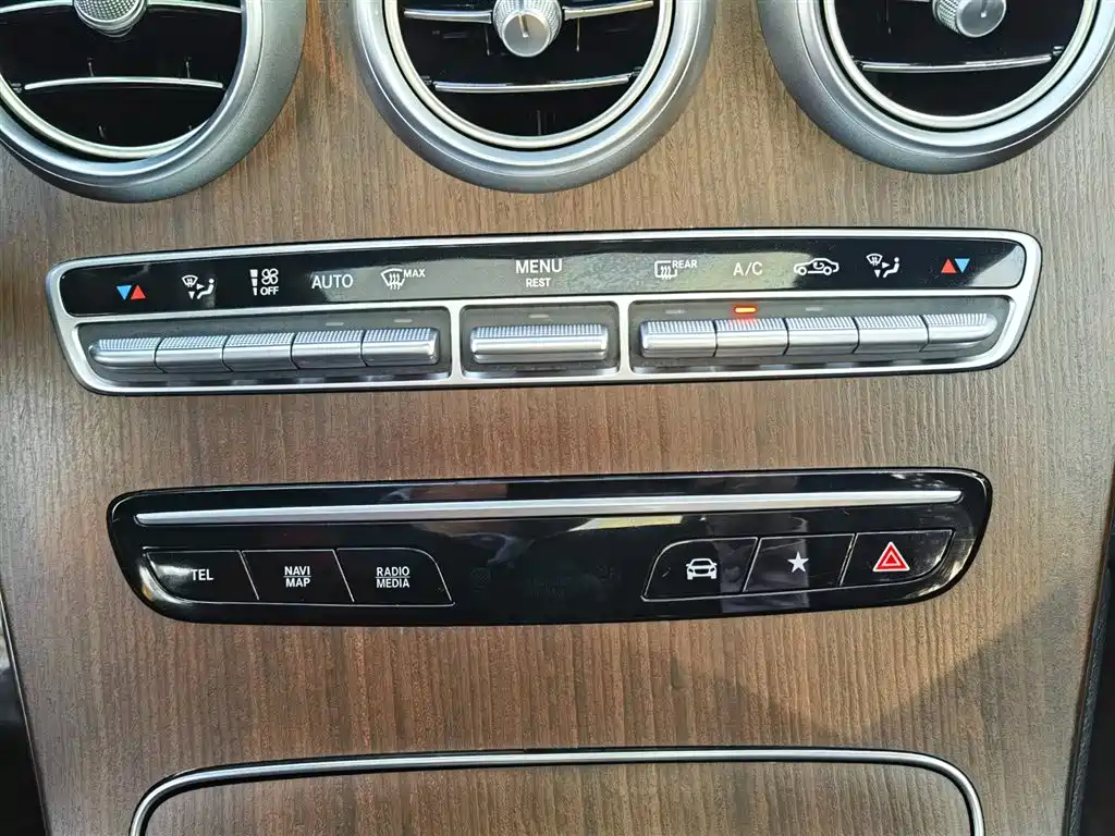 Mercedes-Benz GLC 2021 GLC 300 L 4MATIC Sporty фото 23