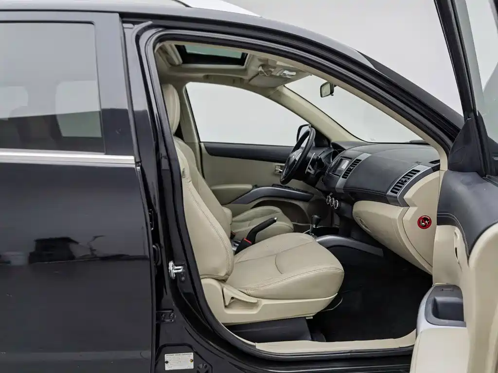 Mitsubishi Outlander (Import) 2009 2010 Outlander 2.4 Fashion Edition