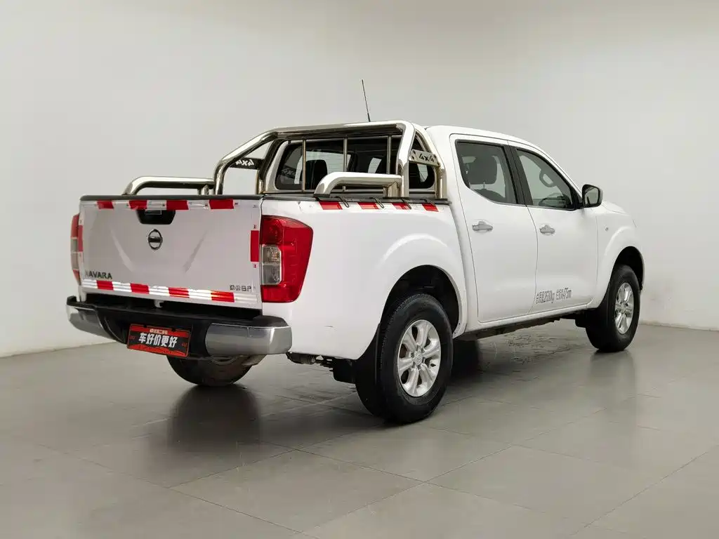 Nissan Navara 2017 2017 Model 2.5L Manual 2WD Luxury QR25