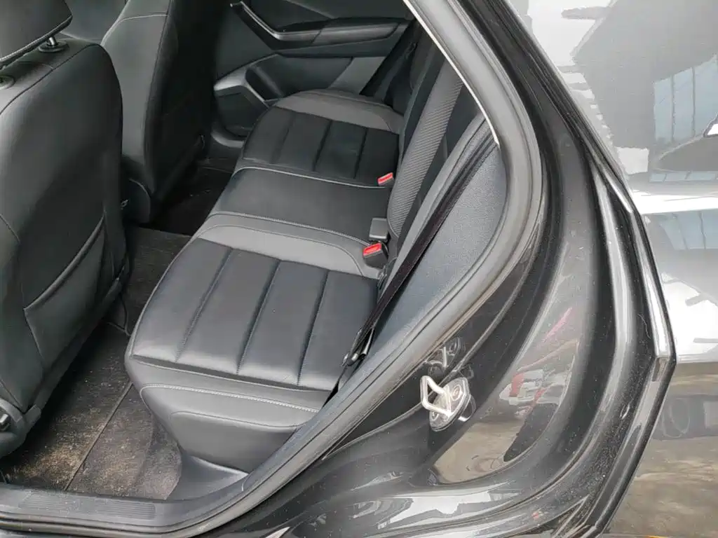 Photo 17 - Volkswagen T-ROC