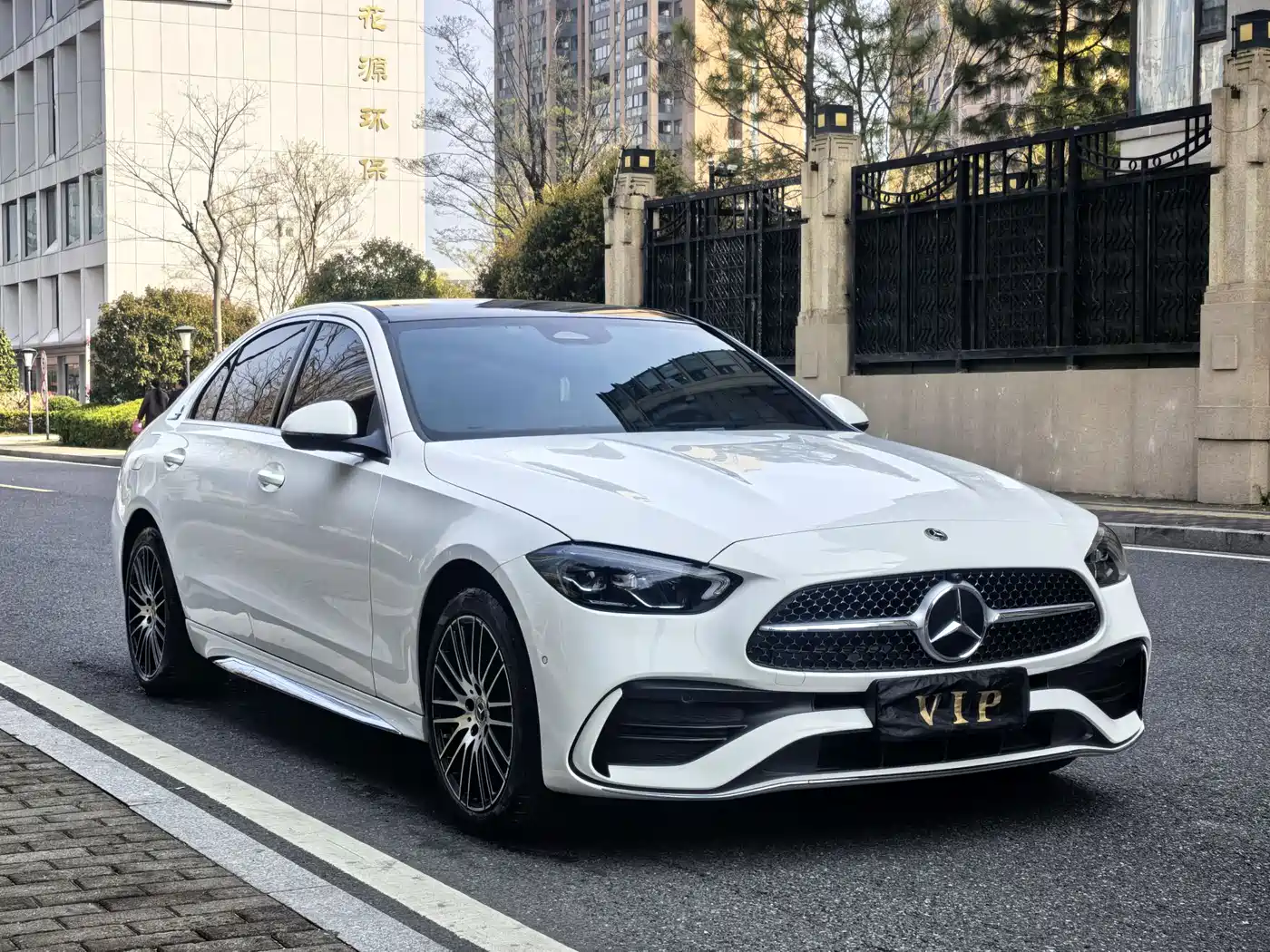 Mercedes-Benz C-Class 2023 C 260 L Sport фото 3