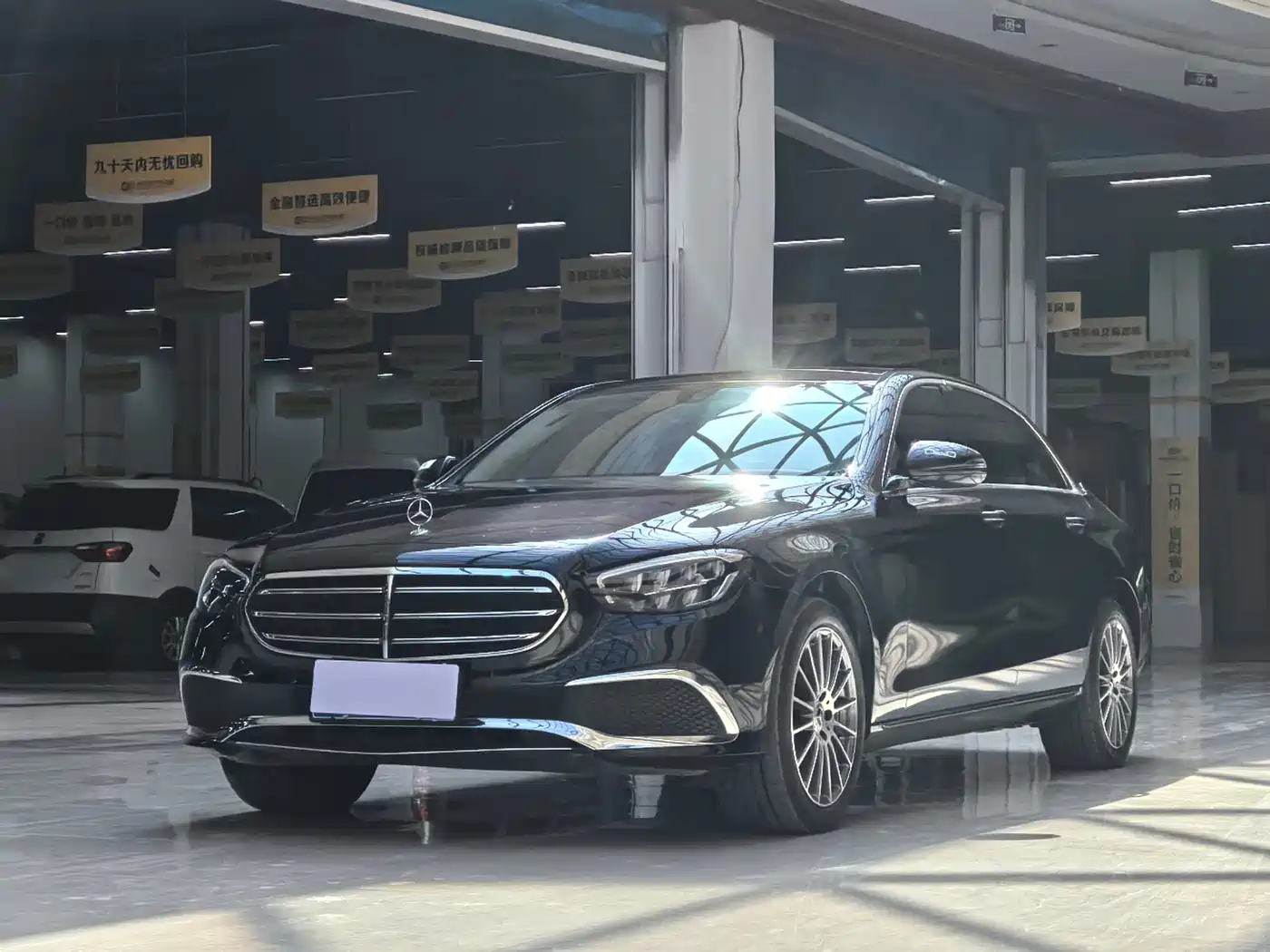 Mercedes-Benz E-Class 2023 Facelift E 260 L