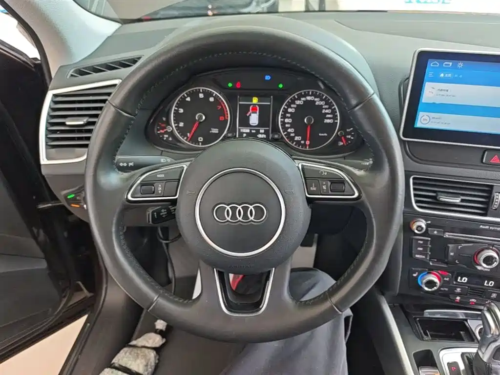 Audi Q5 2017 Plus 40 TFSI Technology фото 11