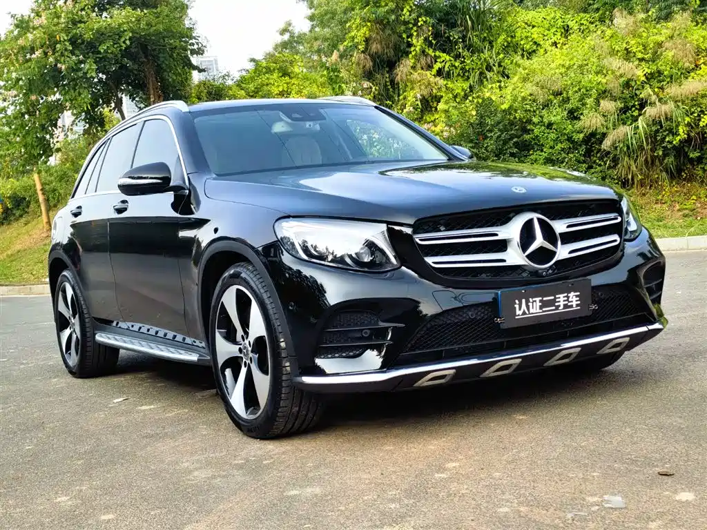 Mercedes-Benz GLC 2018 GLC 300 4MATIC Dynamic фото 3